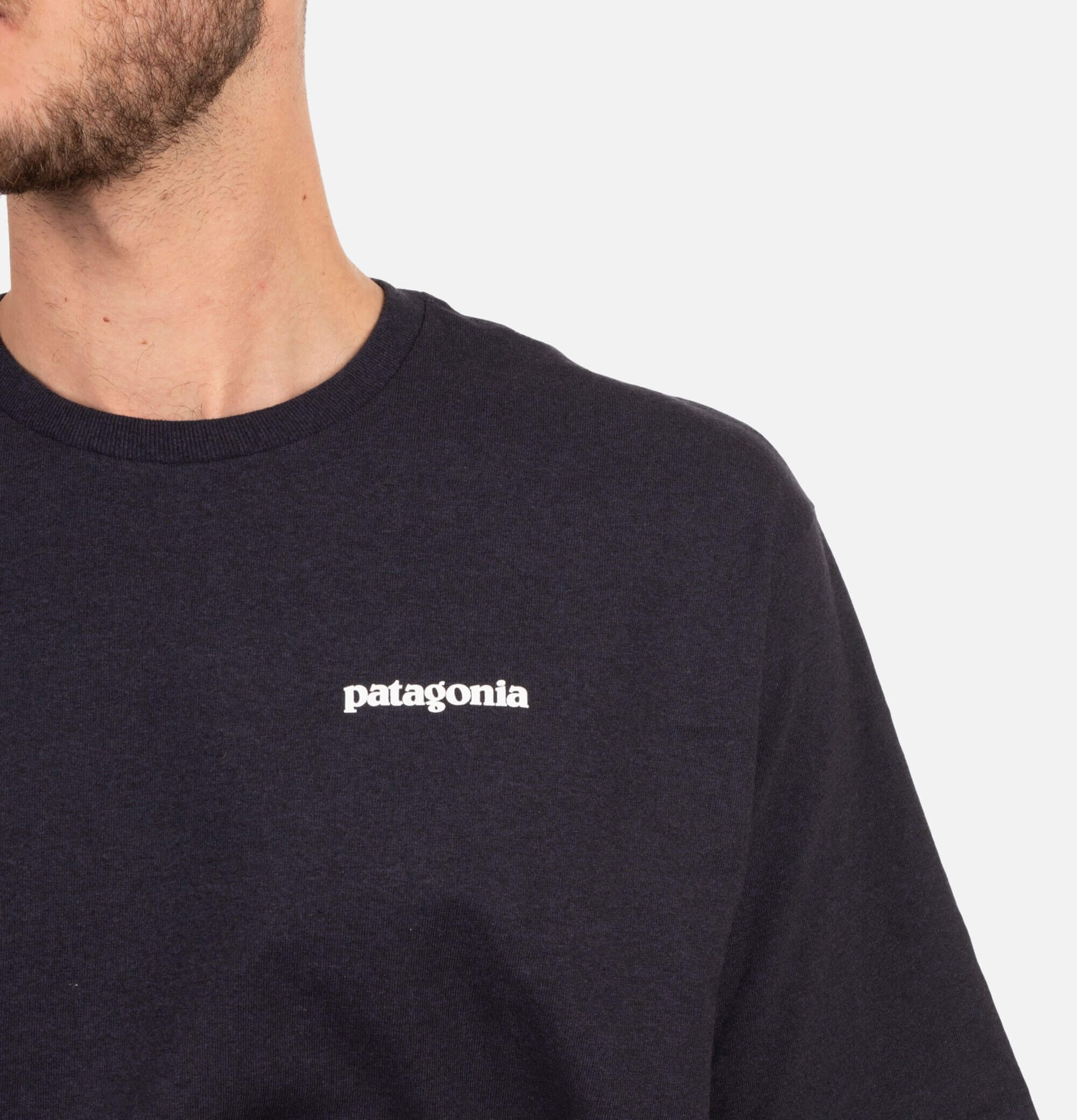 Patagonia T-Shirt P6 Logo Noir