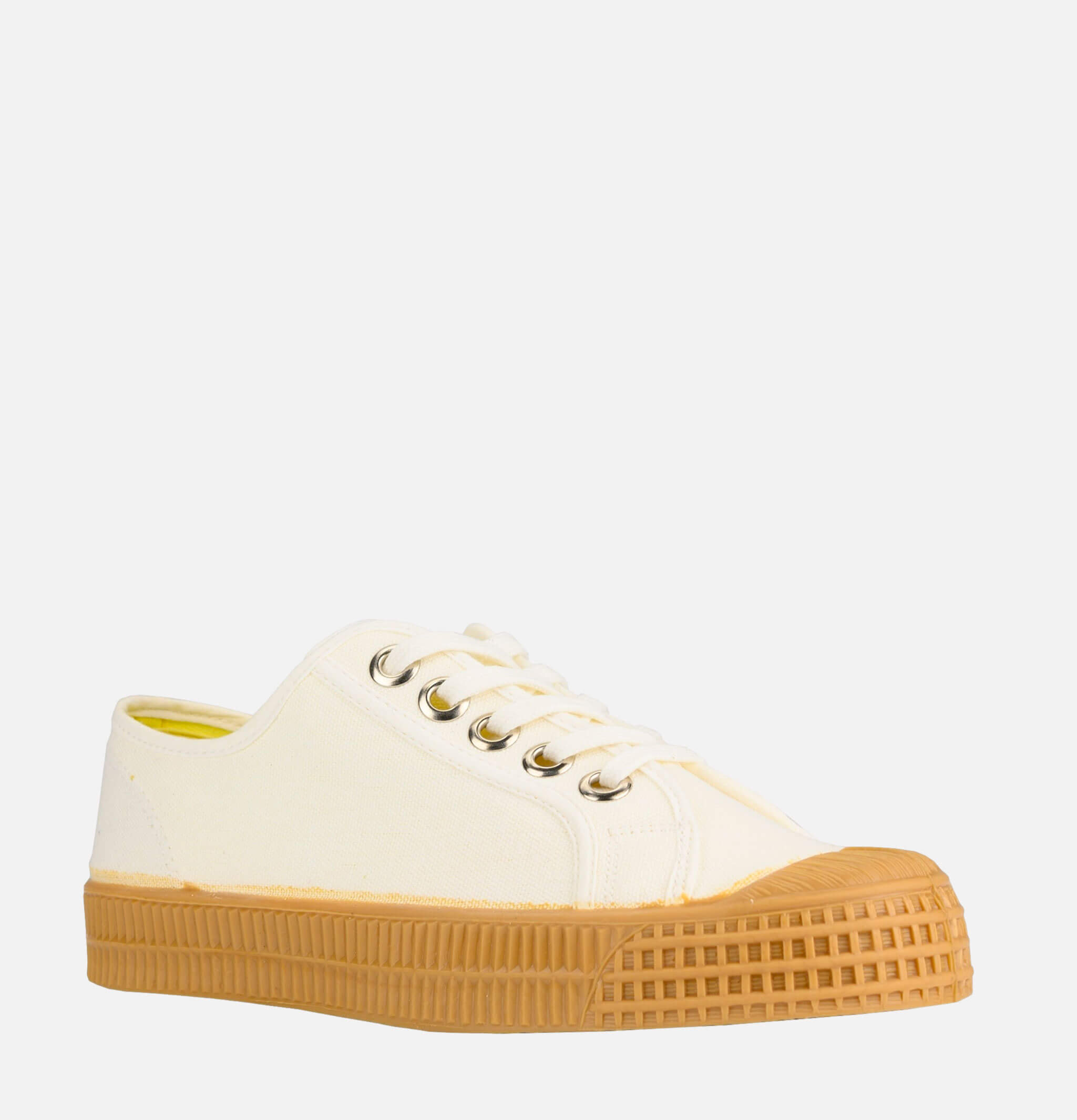 Novesta | Star Master White Gum | Royalcheese Paris