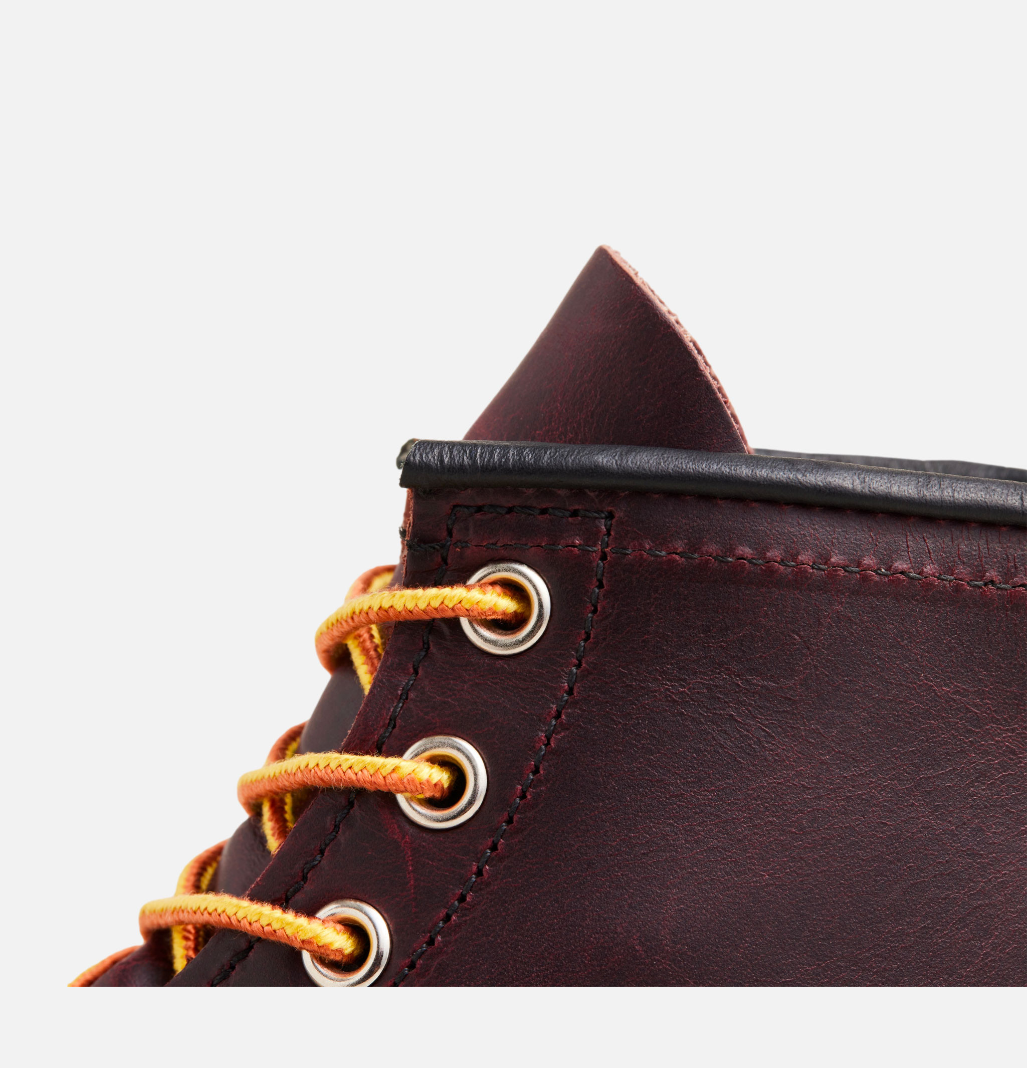 8847 - Moc Toe Black Cherry