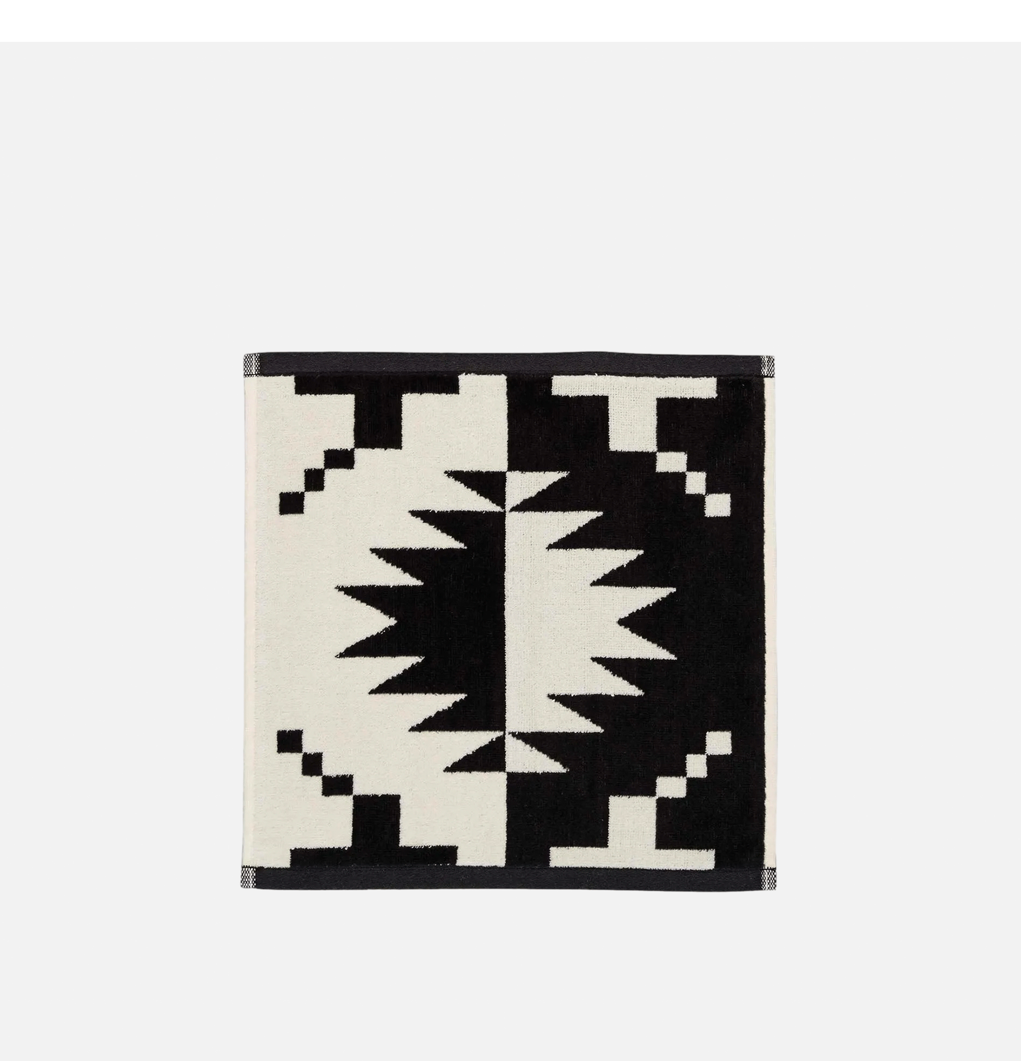 Pendleton | Jacquard Wash Cloth Spider Roc | Shop Royalcheese Paris