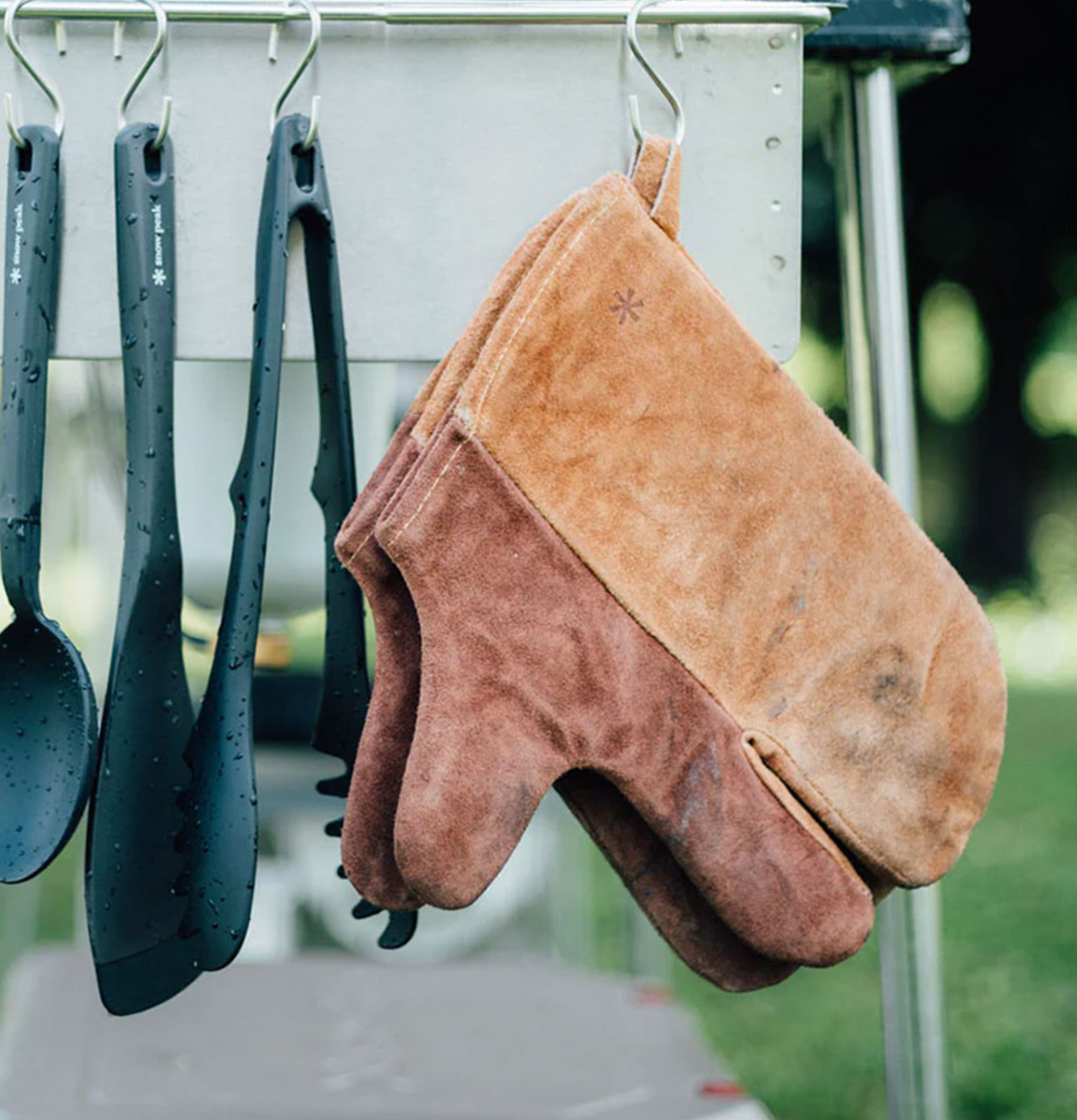 Snow Peak | Camper's Mittens | Royalcheese Paris