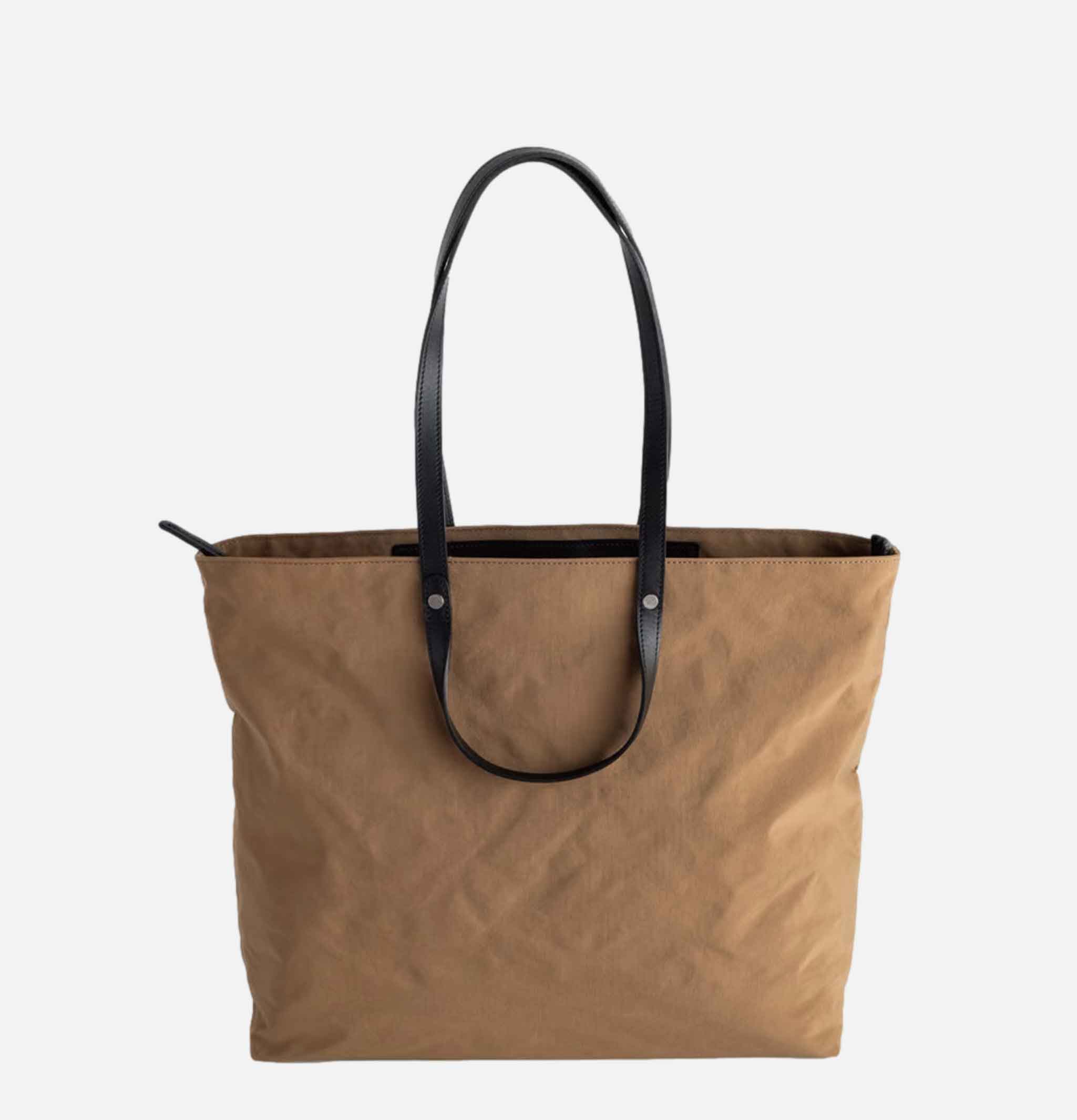 Urukust | Twistloop Zip Large Camel | Shop Royalcheese Paris